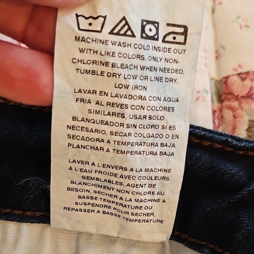 Lee Women's Dark Wash Straight Mid-Rise Jeans - Picture 9 of 9